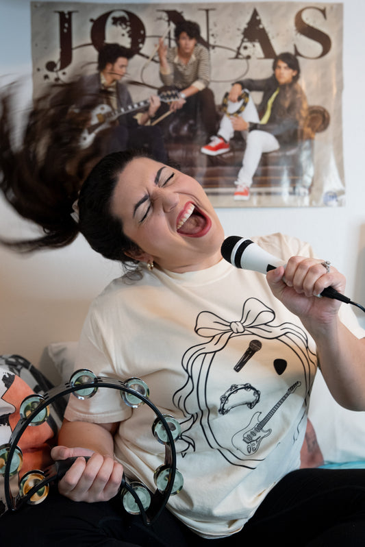 Musical Jonas Bestie Tee